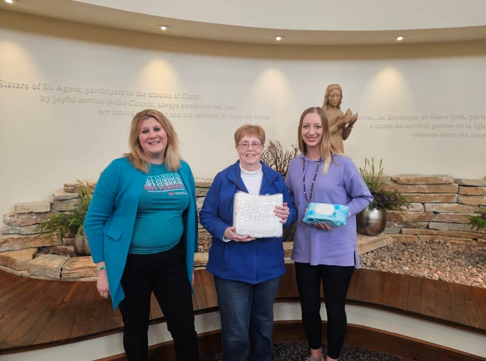 Diaper bank volunteers